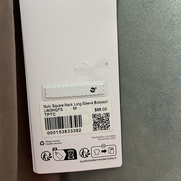 Square-Neck Long-Sleeve Bodysuit from Lululemon size M new with tag - Picture 4 of 9